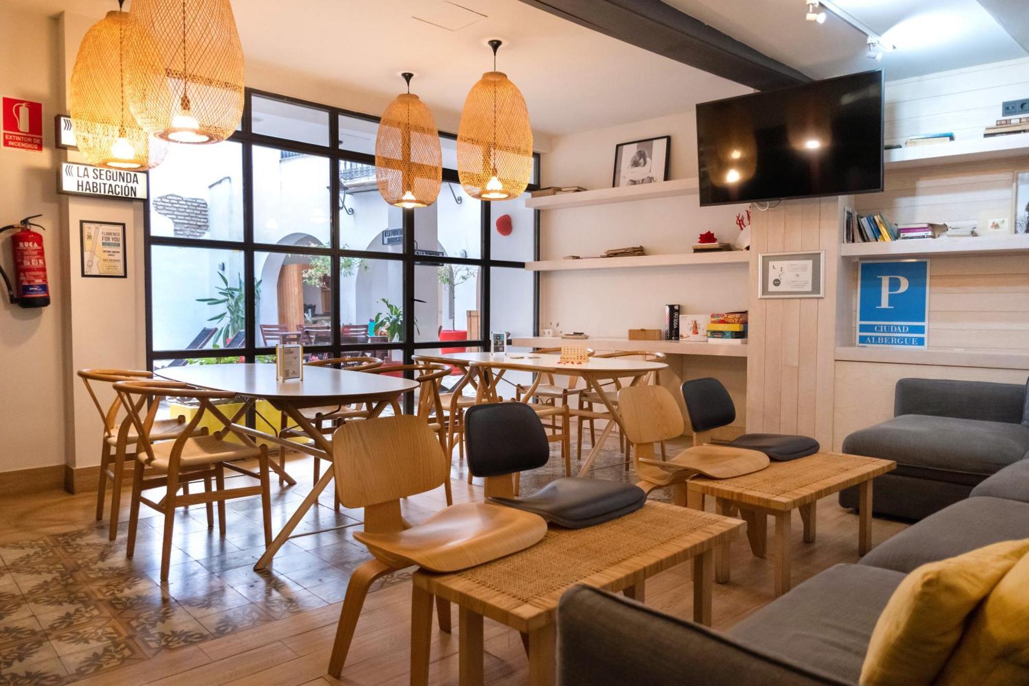 Hostel For Sevilla